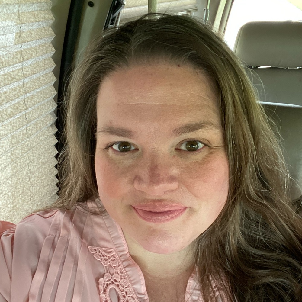 Meet your Posher, Jennifer